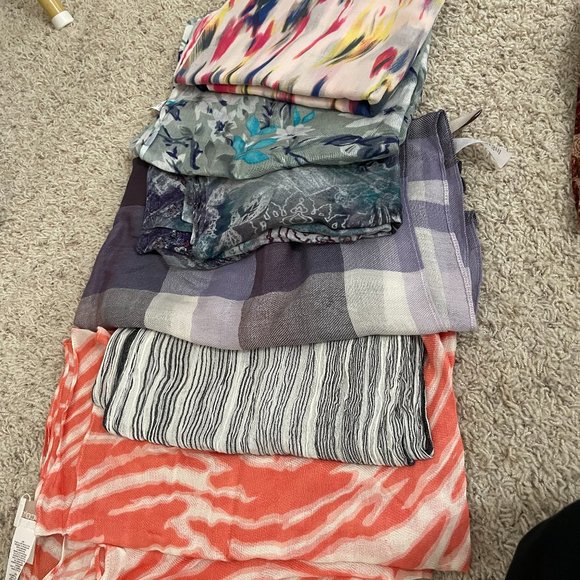 Gorgeous Scarves!!!! - Picture 3 of 4
